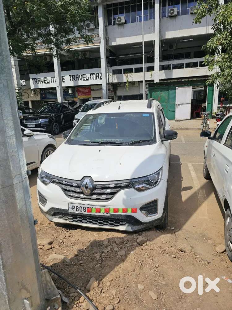 Renault Triber 2022 Petrol 17000 Km Driven Very Good Condition.