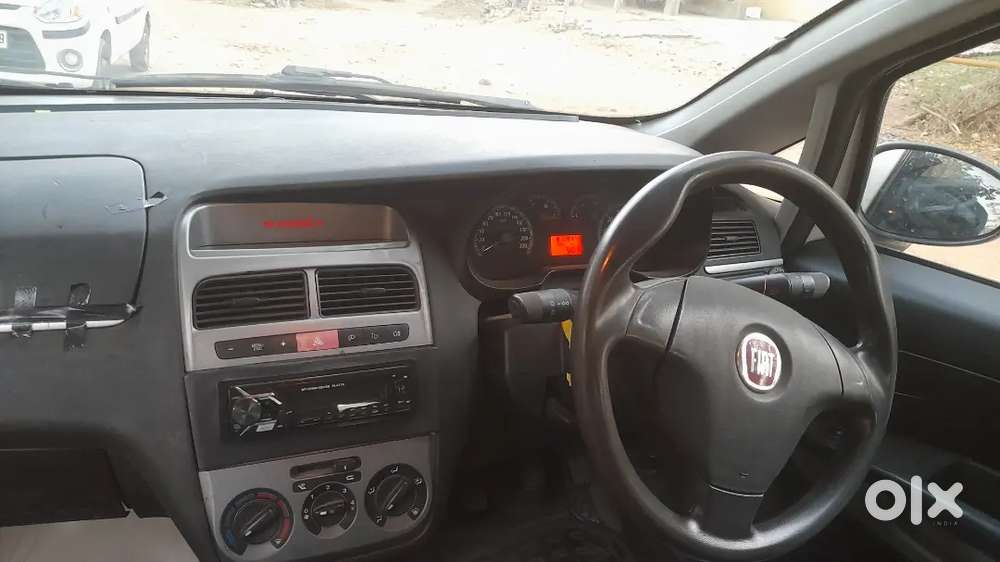 Fiat Punto 2014 Petrol 85000 Km Driven