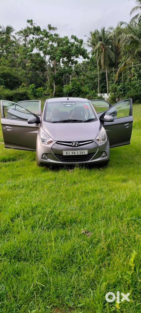 Hyundai Eon Sportz 2012