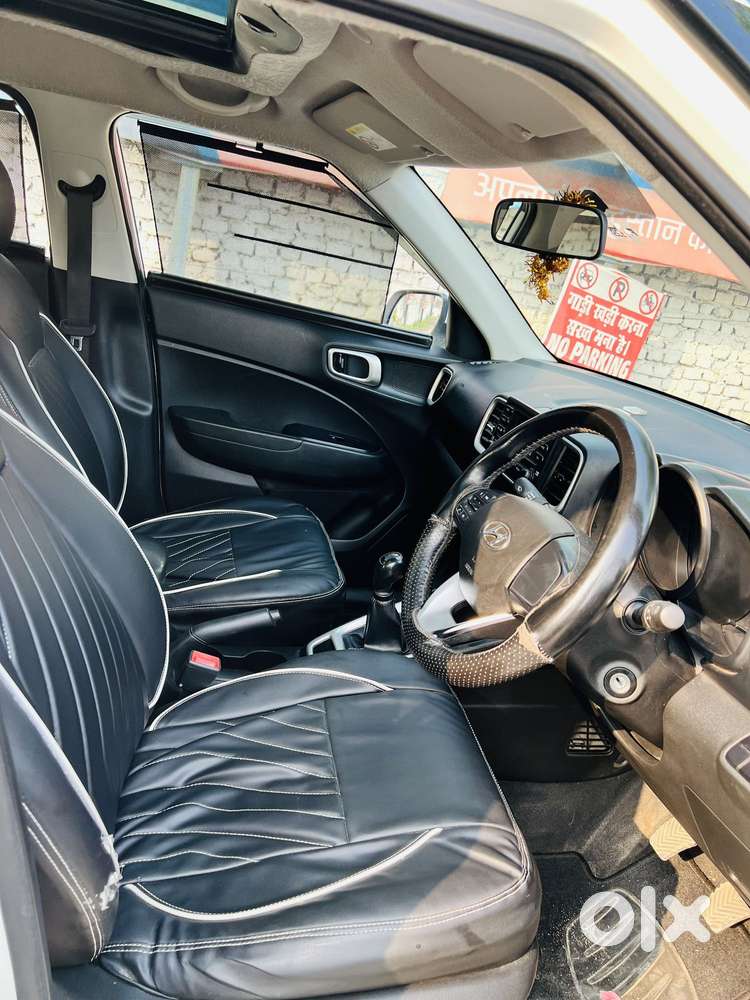 Hyundai Venue 1.2 S (o), 2019, Petrol