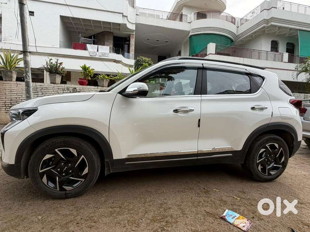 Kia Sonet 2024 Petrol Well Maintained