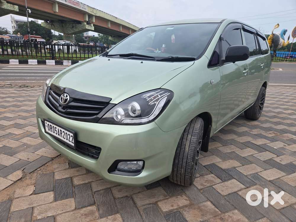 Toyota Innova 2.5 Gx 7 Str Bs-iii, 2012, Diesel
