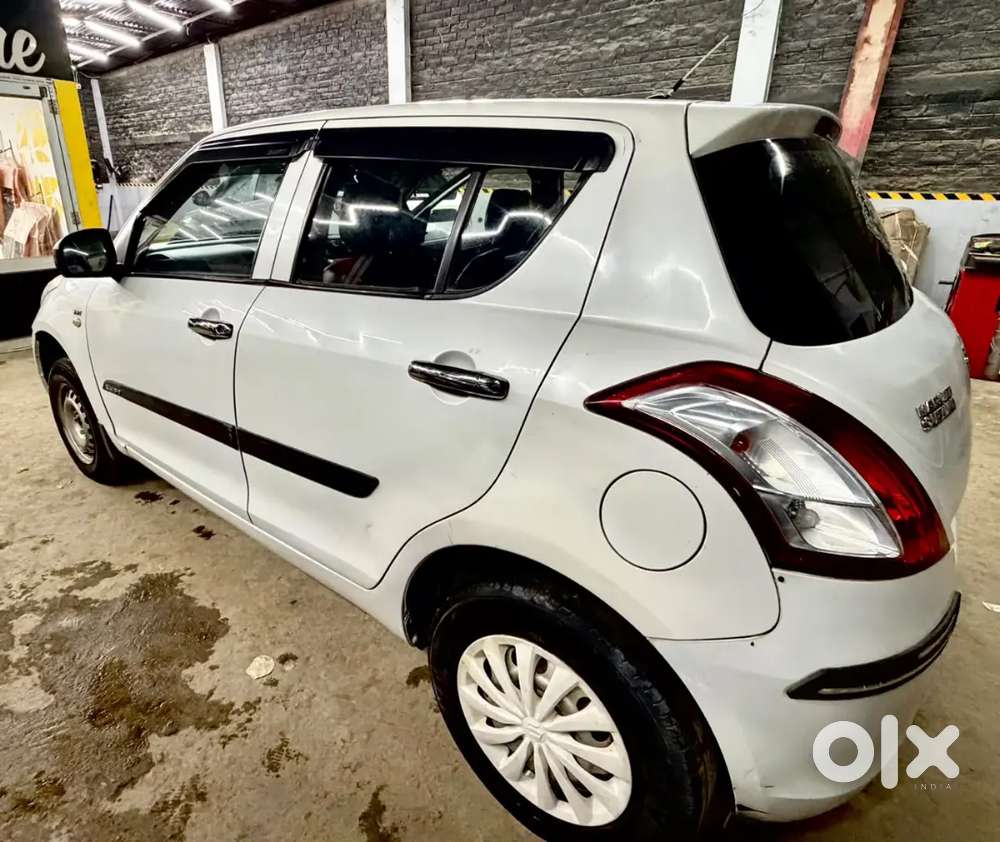 Maruti Suzuki Swift 2015 Lxi Petrol