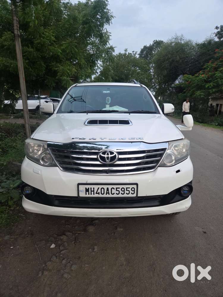 Toyota Fortuner 4x2 Manual, 2014, Diesel