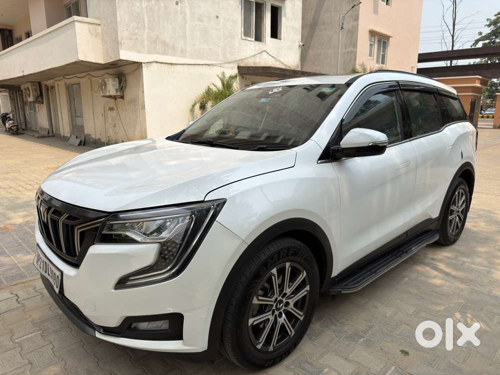 Mahindra Xuv700 2025 Diesel Well Maintained