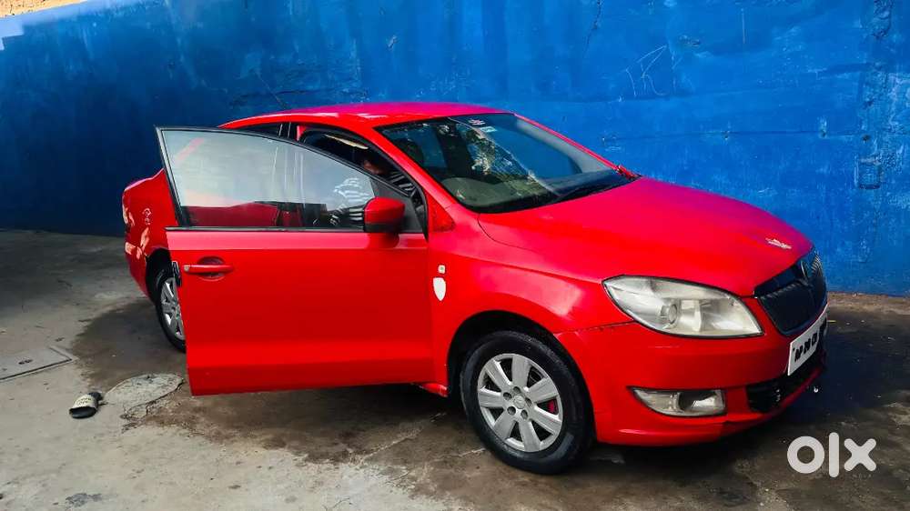 Skoda Rapid Elegance 2013