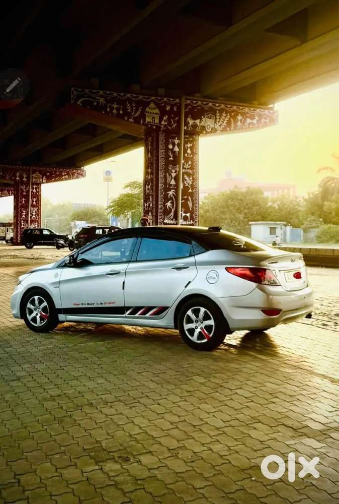 Hyundai Verna Fluidic 2011 Model