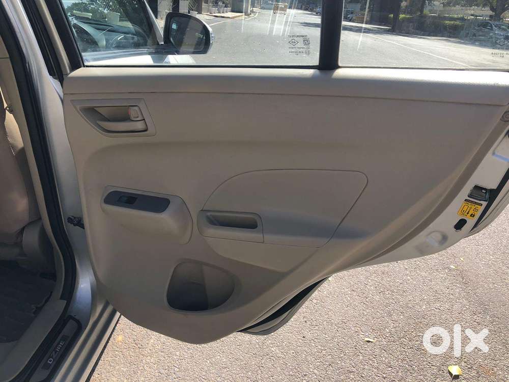 Maruti Suzuki Swift Dzire Ldi Optional, 2017, Diesel