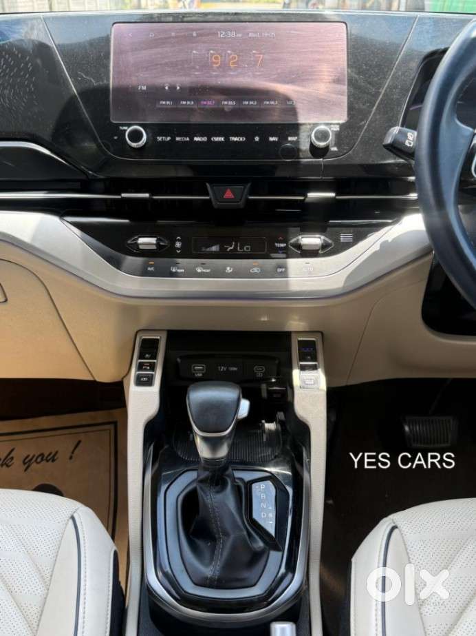 Kia Carens 1.4 Luxury Plus 6 Str, 2023, Petrol
