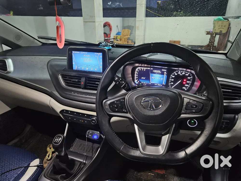 Tata Altroz Xz Plus Petrol 2023