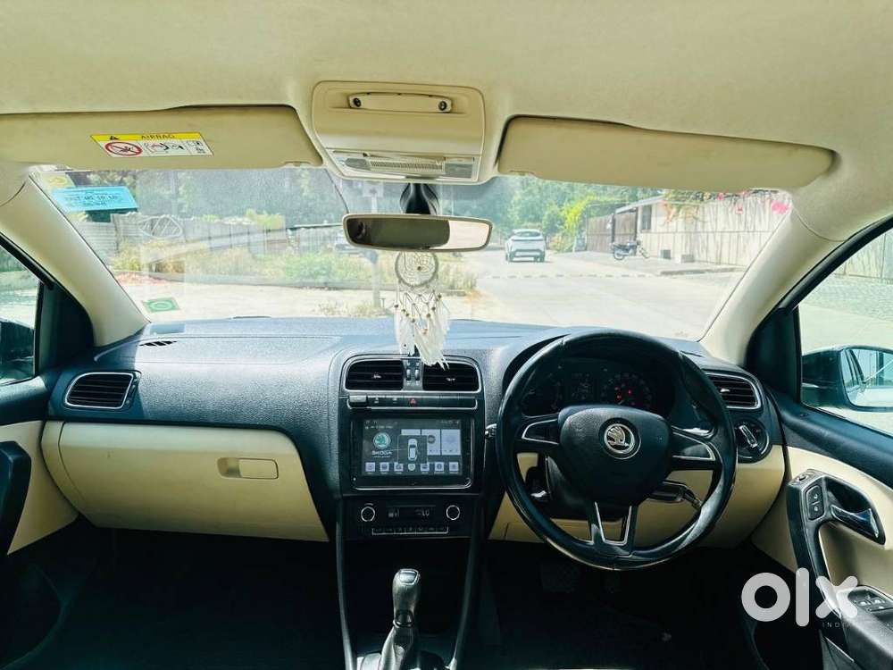 Skoda Rapid 1.0 Style At, 2021, Petrol