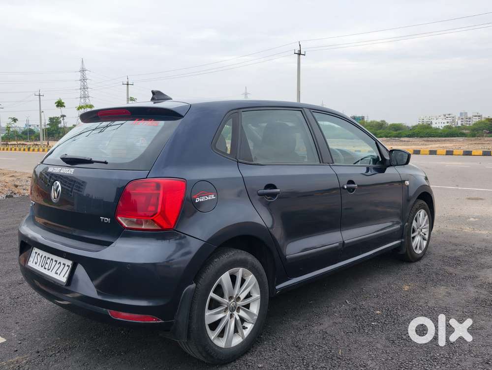 Volkswagen Polo Petrol Highline 1.6l, 2013, Diesel