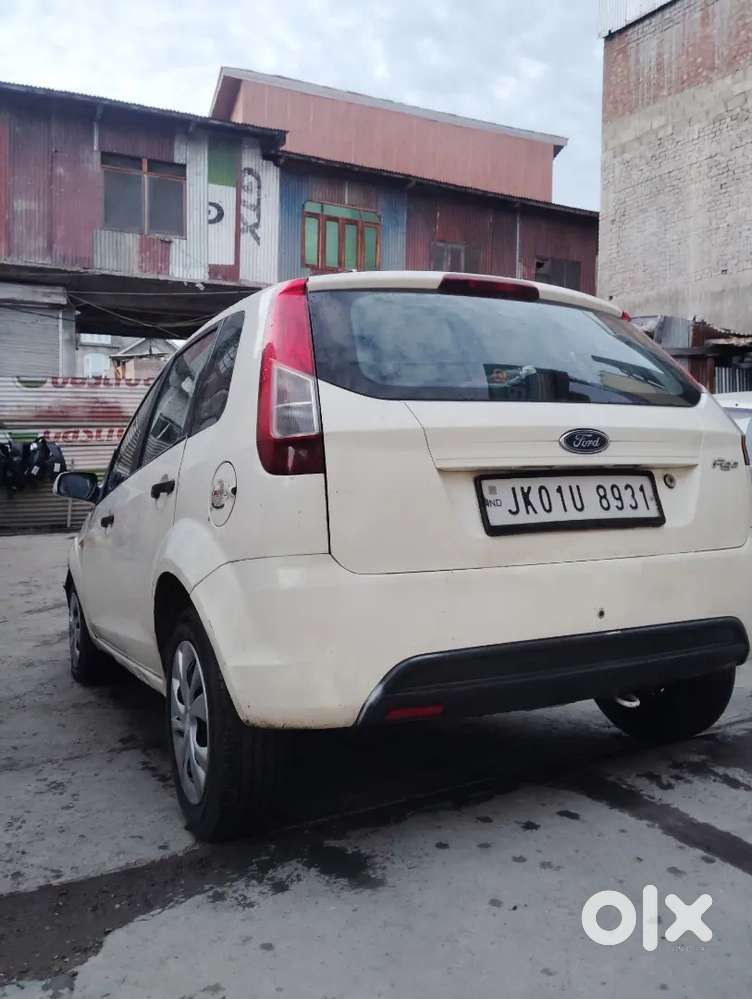 Ford Figo Petrol Lxi 2013 Model Documents Complete Accident Guarantee