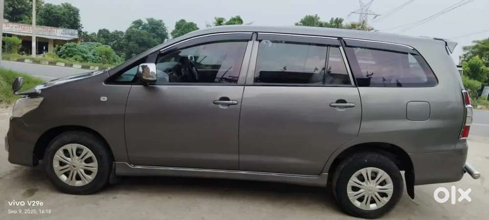 Toyota Innova 2013 Diesel 93000 Km Driven