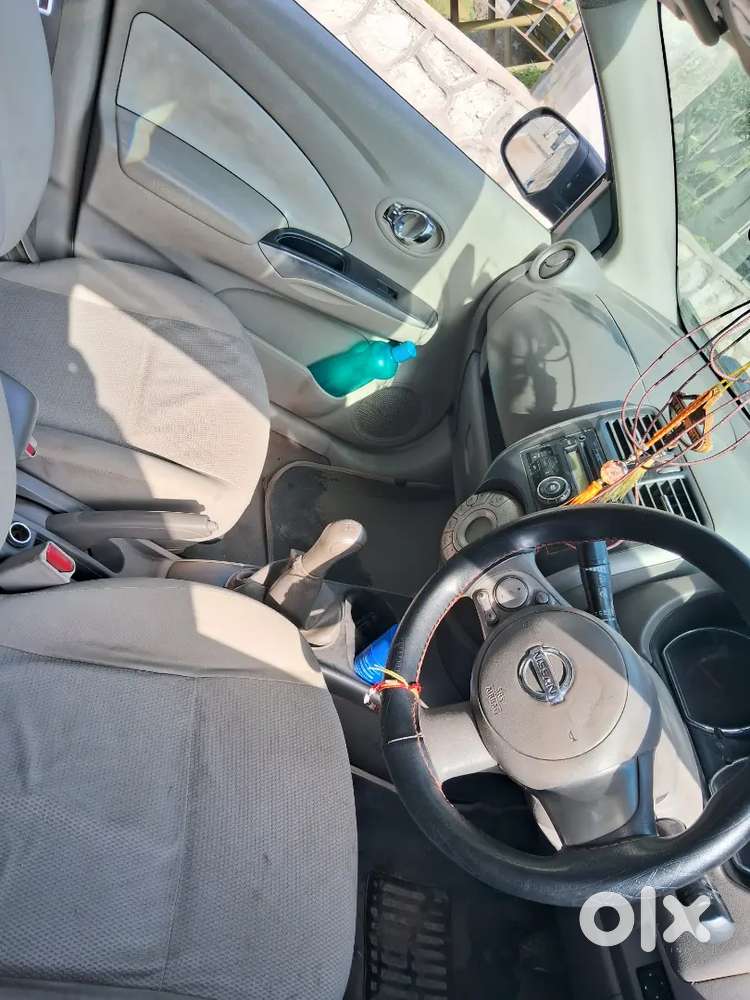Nissan Sunny 2014
