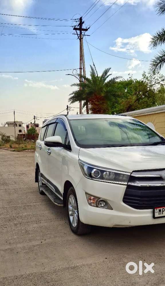 Innova Crysta V 2020