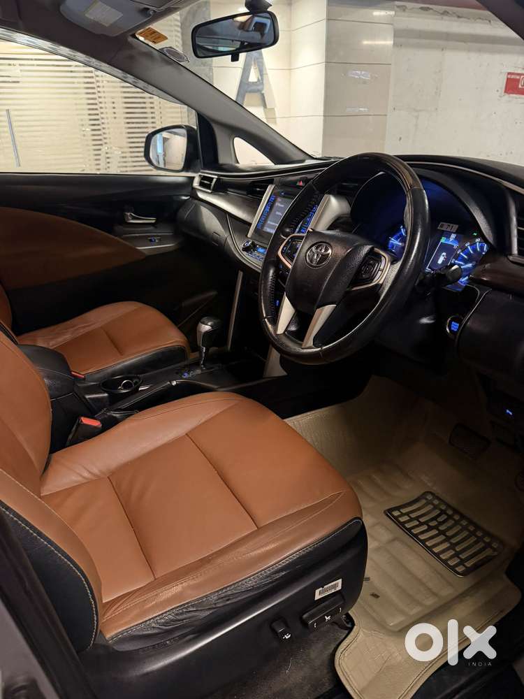 Toyota Innova Crysta 2.8 Zx At, 2016, Diesel