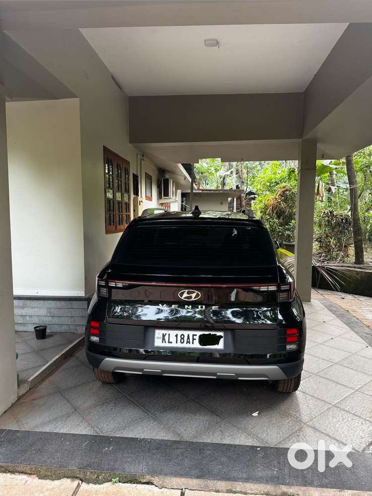 Hyundai Venue Petrol 2023