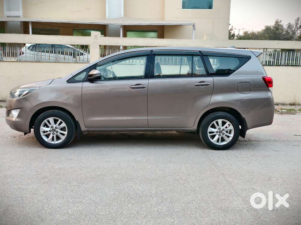 Toyota Innova Crysta