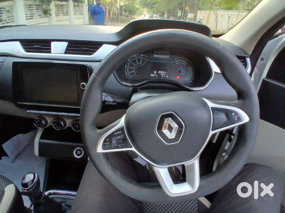 Renault Triber Rxz, 2021, Petrol