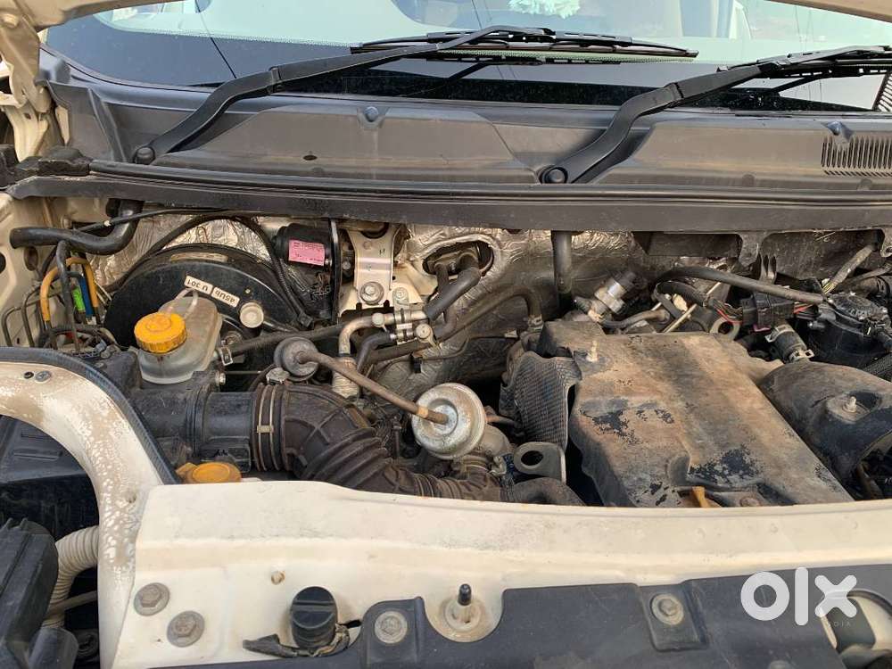 Mahindra Tuv 300 2015 Diesel - T8 Model Very Good Condition