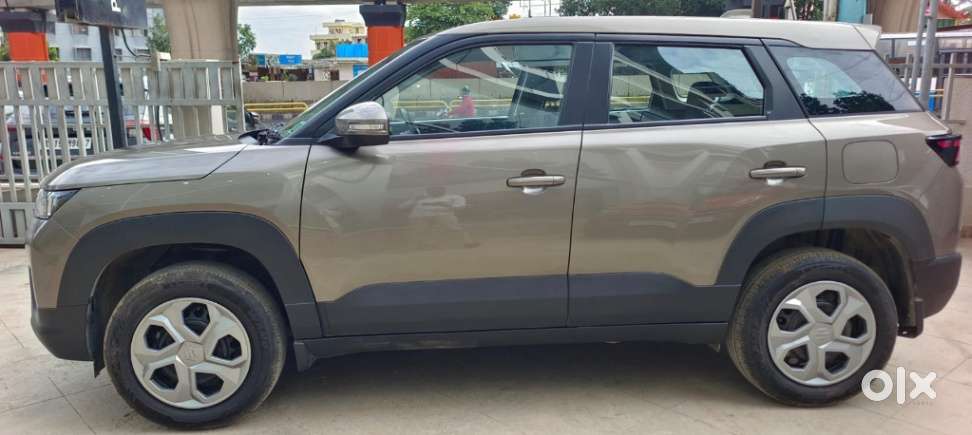 Maruti Suzuki Brezza 1.5 Vxi Smart Hybrid, 2025, Petrol