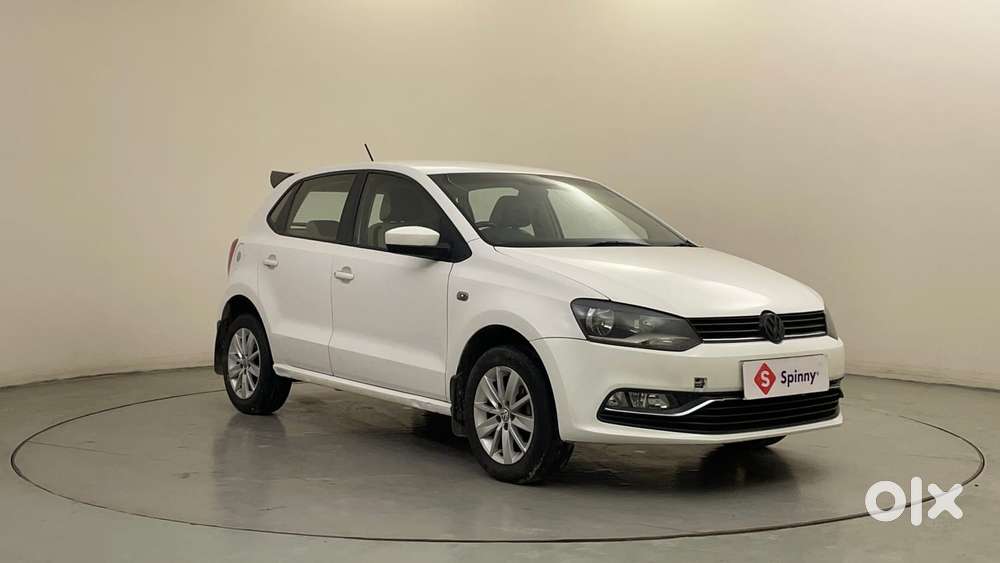 Volkswagen Polo Petrol Highline 1.2l, 2015, Petrol
