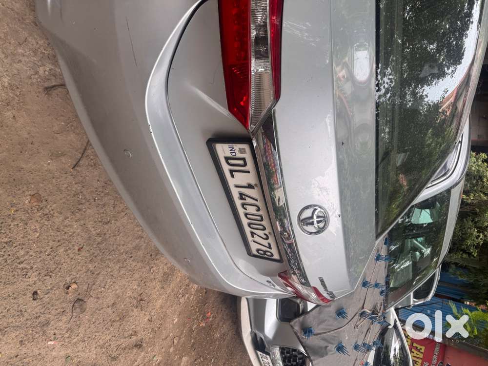 Toyota Corolla Altis 2016