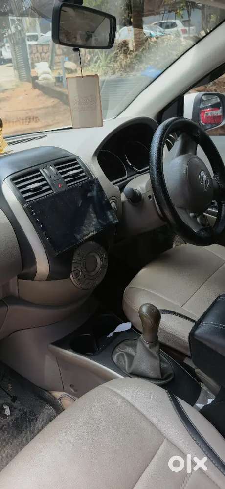 Nissan Sunny 2013