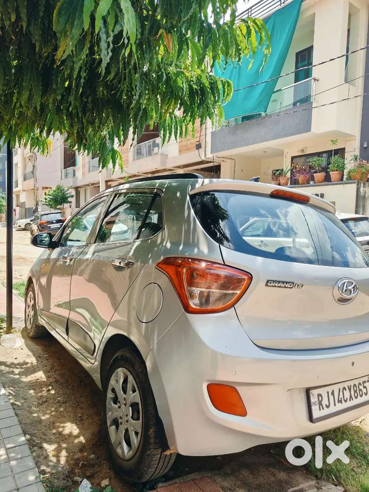 Hyundai Grand I10 Sportz 2015 Diesel Manual