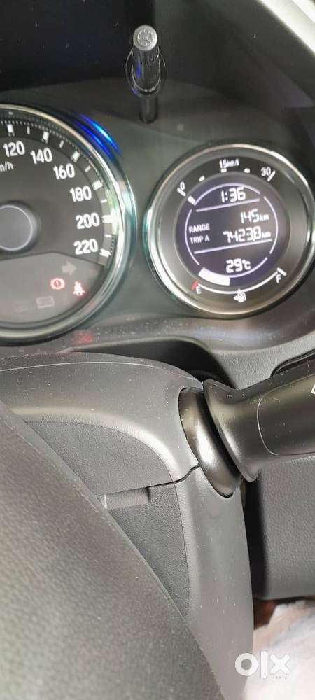 Honda City 1.5 V Mt(i-vtec) 5th Gen