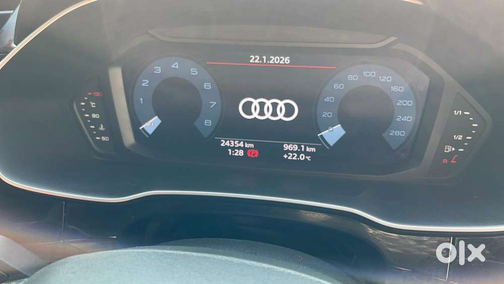 Audi Q3 40 Tfsi Premium Plus, 2023, Petrol