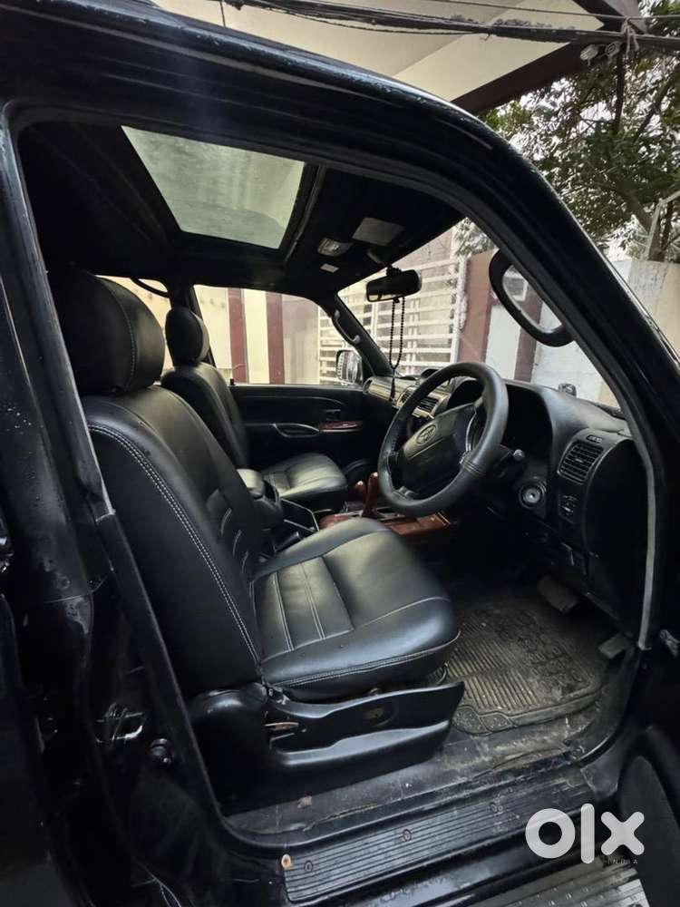 Toyota Land Cruiser Prado 2003 Diesel Automatic 4x4 125000 Km Driven