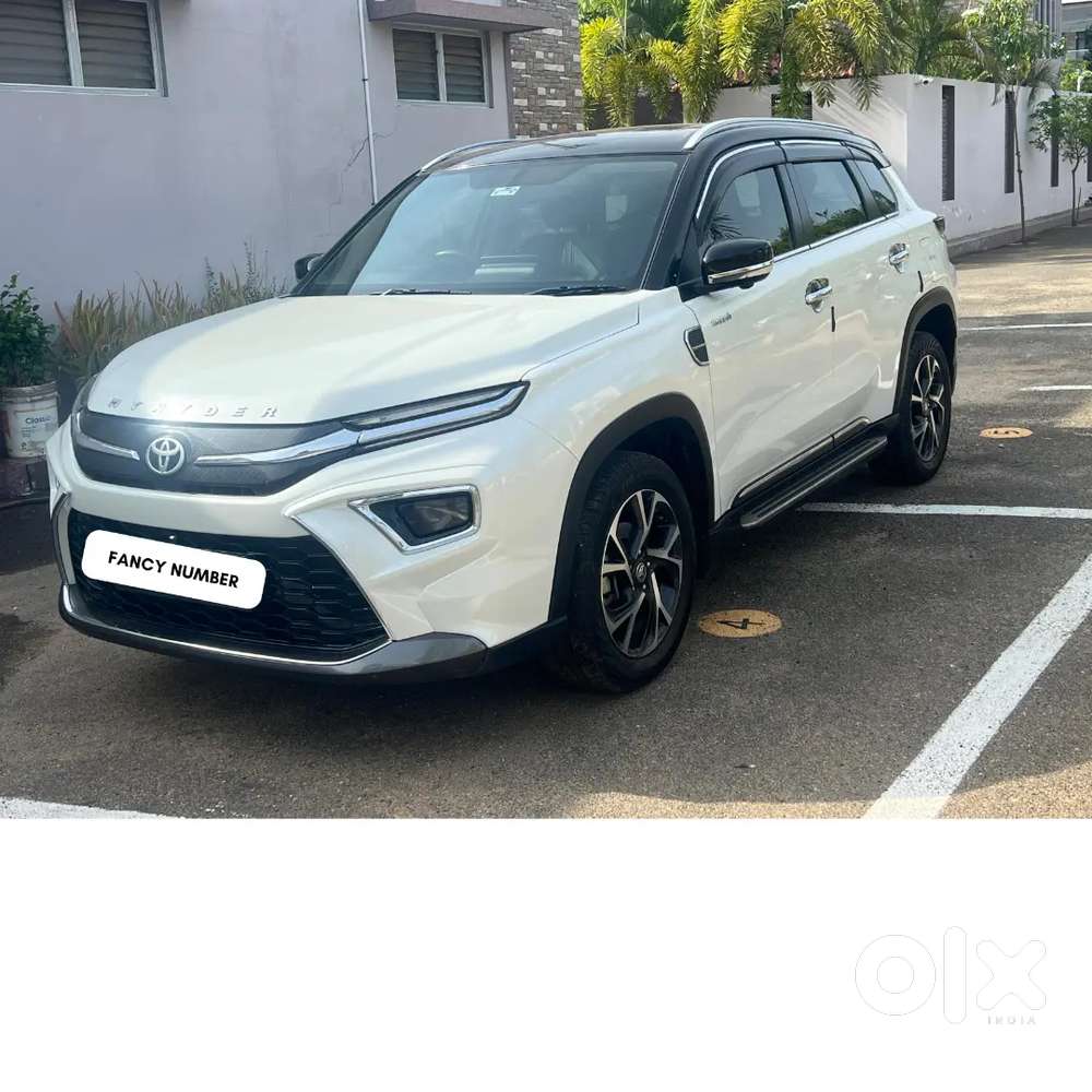 Toyota Hyryder