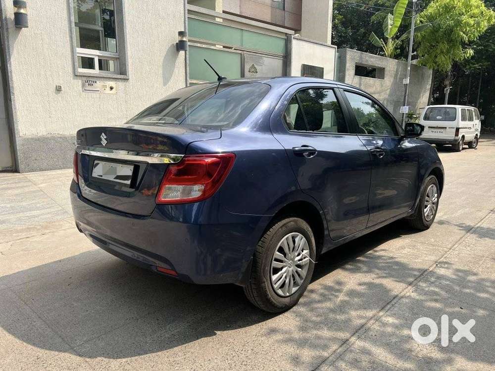 Maruti Suzuki Dzire 1.2 Vxi Amt, 2022, Petrol