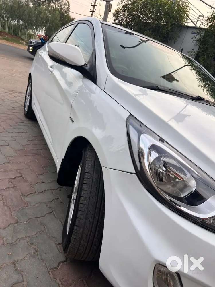 Hyundai Verna 1.6 Crdi Sx 2012