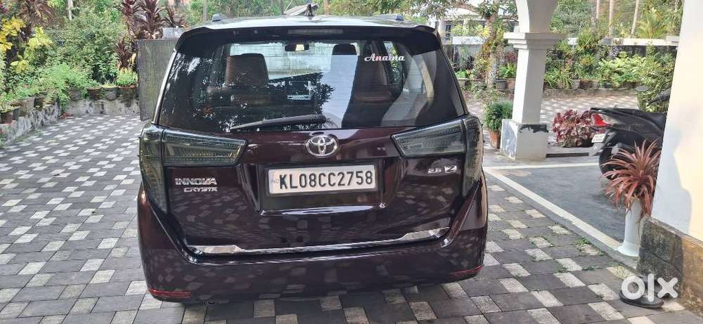 Toyota Innova Crysta 2.8z Automatic, 2017, Diesel