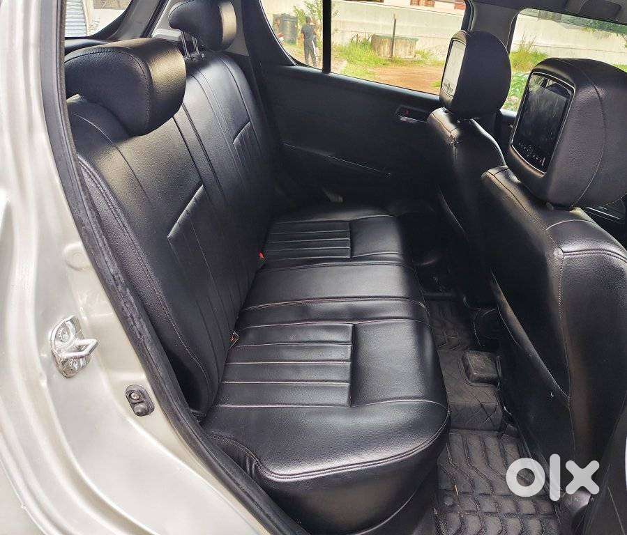 Maruti Suzuki Swift Vxi + Manual, 2012, Petrol