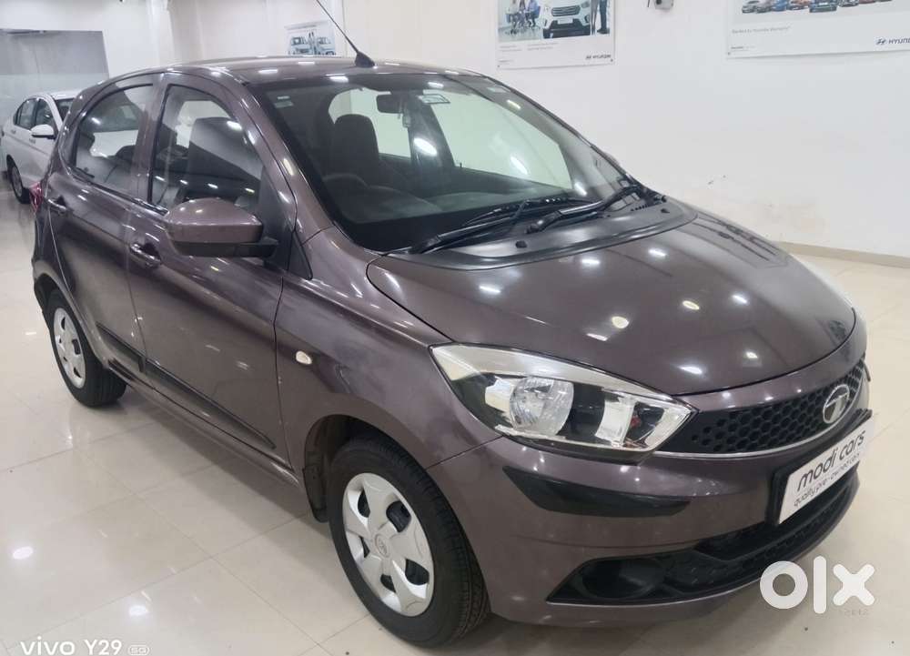 Tata Tiago 1.2 Revotron Xta, 2017, Petrol