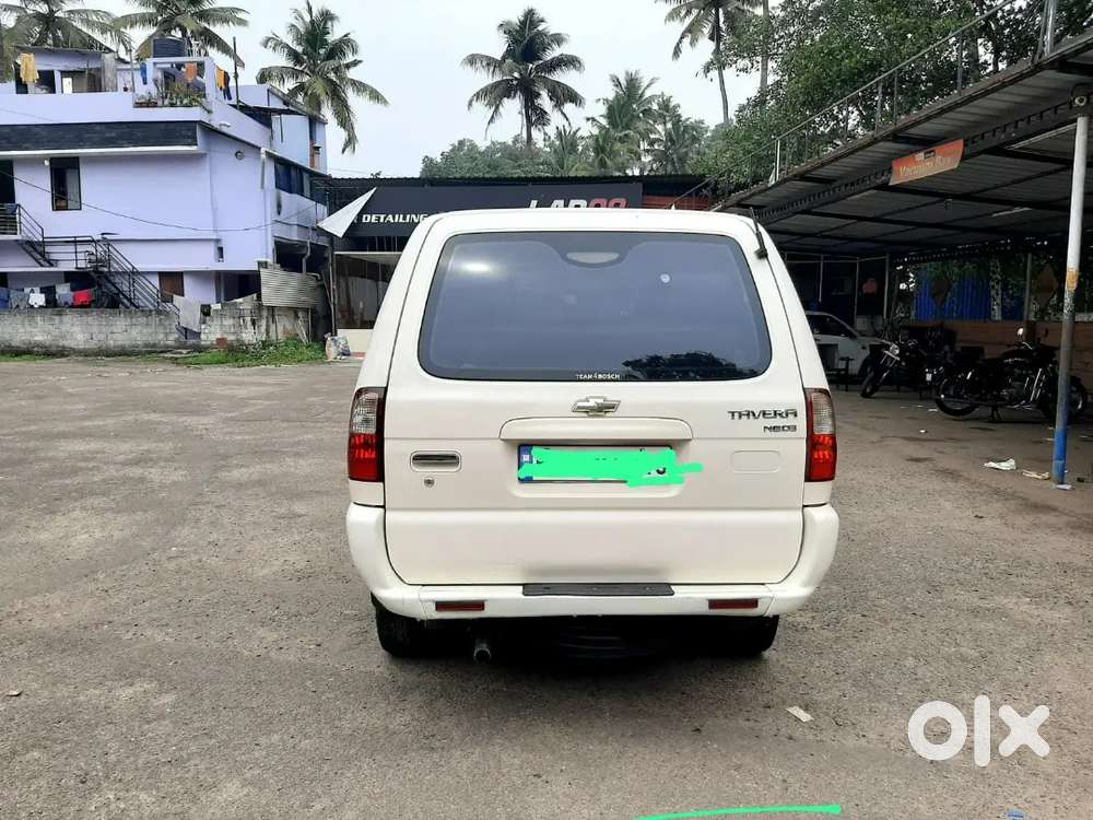 Chevrolet Tavera Neo 2011 Diesel 185000 Km Driven