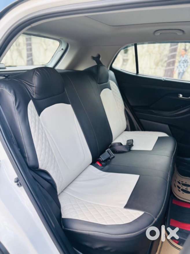 Hyundai Creta 1.5 S Plus Knight Petrol Dual Tone, 2023