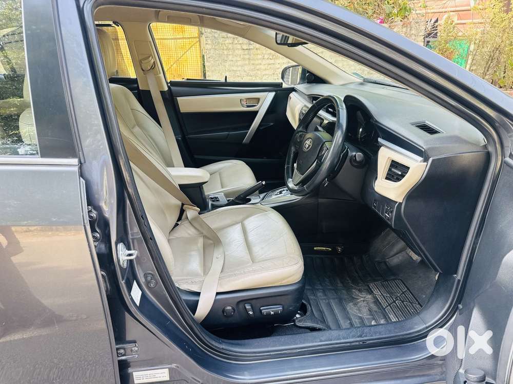Toyota Corolla Altis 2013-2017 Vl At, 2014, Petrol