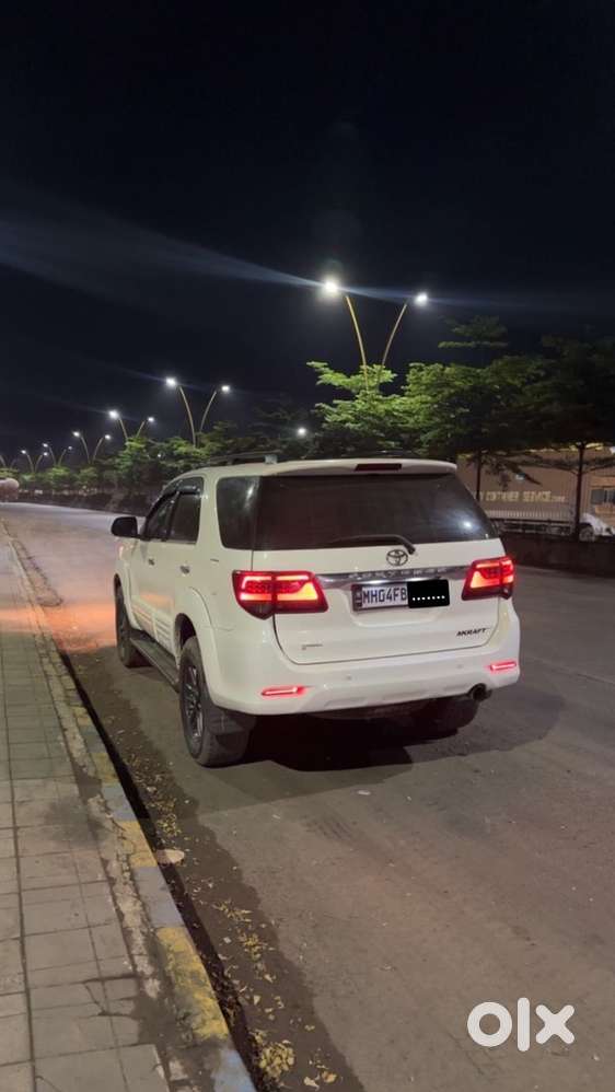 Toyota Fortuner Diesel 2011 Km Driven