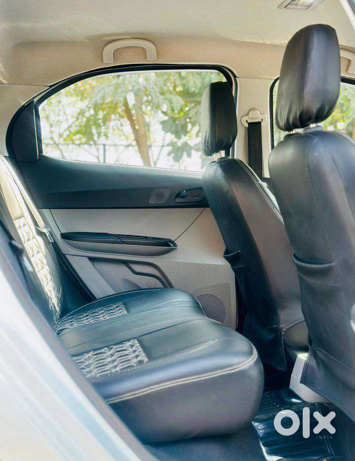 Tata Tiago 1.2 Revotron Xt (o), 2023, Petrol