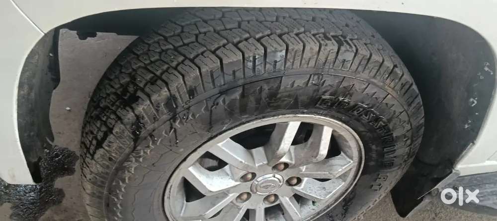 Mahindra Tuv 300 2016 Diesel Well Maintained