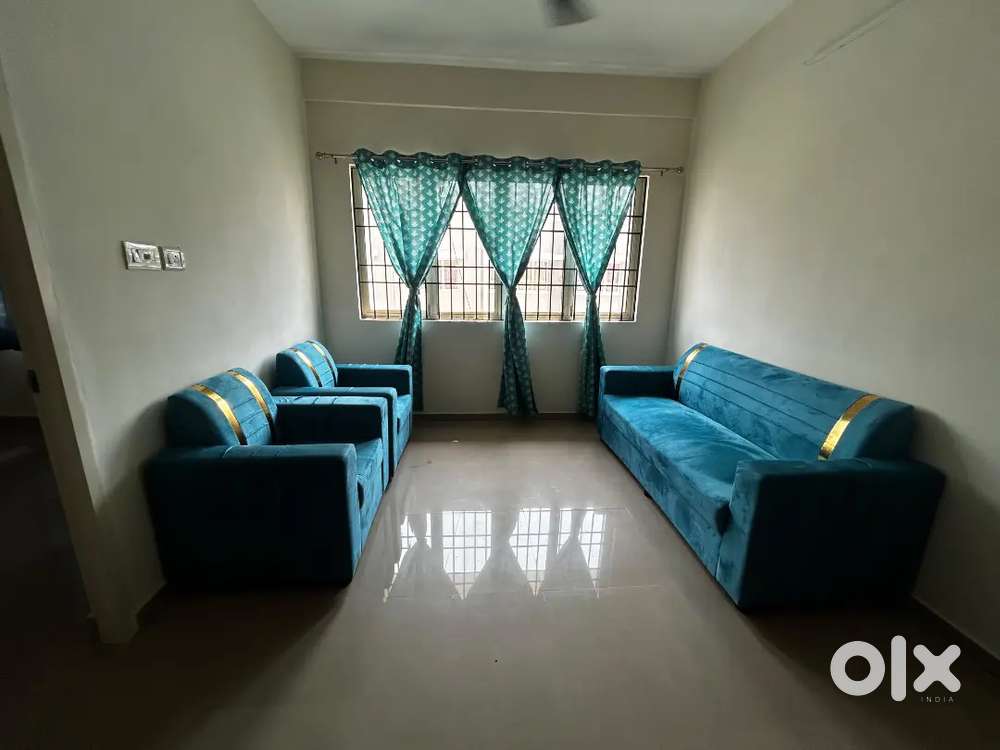 5 seater sofa set - brand new