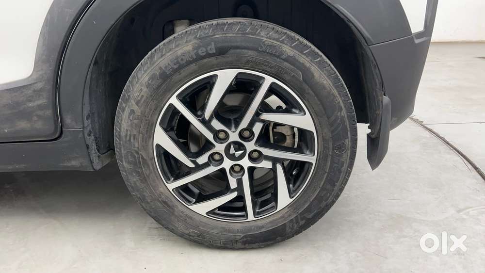 Mahindra Xuv 3xo Ax5l 1.2 Petrol At, 2024, Petrol