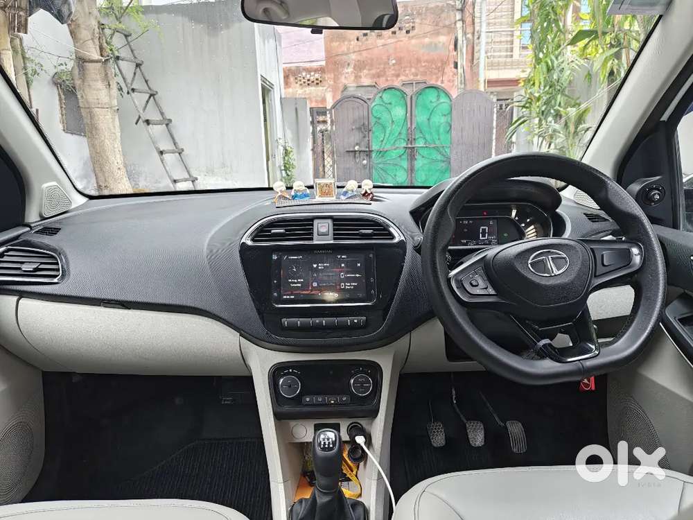 Tata Tiago Petrol 2023