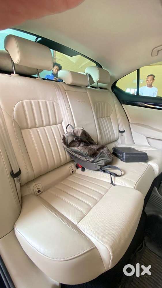 Skoda Superb 2018 Petrol 44000 Km Driven