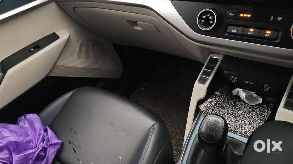 Kia Carens 1.5 Luxury 2026 14 Lakh Se Kam Wale Message Na Kre